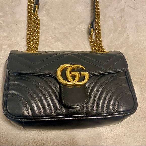 ❤️ GG MARMONT SMALL SHOULDER BAG BLACK/GOLD - Picture 12 of 16